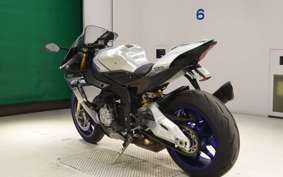 YAMAHA YZF-R1 M 2018