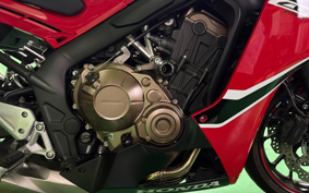 HONDA CBR650F 2018 RC83