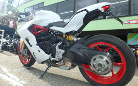 DUCATI  DUCATI  SUPER  SPORT S 2018 VA01