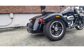 HARLEY FLRT 2017 MCC