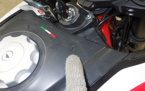 DUCATI HYPERMOTARD 820 SP 2014