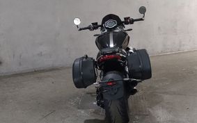 TRIUMPH TRIUMPH  ROCKET 3R YBG11J