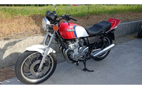 YAMAHA XJ550 4V8