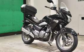 SUZUKI GSR250S 1986