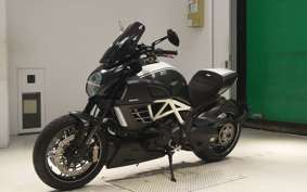 DUCATI DIAVEL AMG 2012