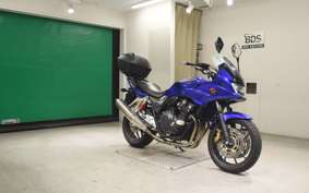 HONDA CB400 SUPER BOLDOR A 2014 NC42