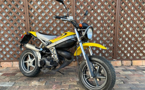 SUZUKI ストリートマジック2(TR50SD CA1LB