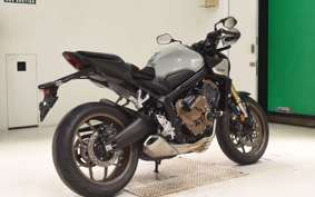 HONDA CBR650R E-Clutch 2024 RH17
