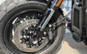 HARLEY FXFBS 2025 YLK