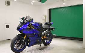 YAMAHA YZF-R6 2018