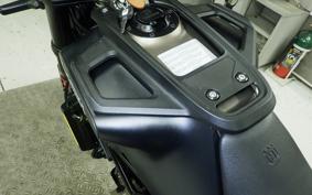 HUSQVARNA SVARTPILEN 401 2023