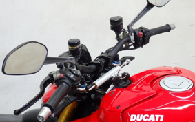 DUCATI STREET FIGHTER V4S 2020 FA00