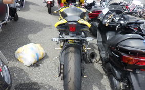 YAMAHA YZF-R1 2016