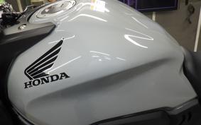 HONDA CB650R E-Clutch 2026 RH17