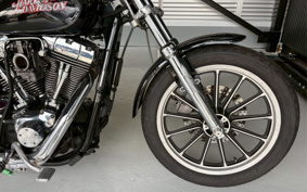 HARLEY FXDL1580 2004 GDV