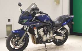 YAMAHA FZS1000 FAZER 2004