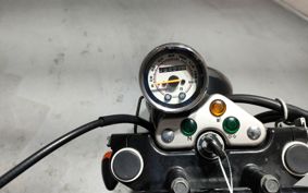 SUZUKI GLASS TRACKER BIG BOY NJ4DA