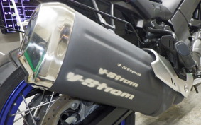SUZUKI DL650 ( V-Strom 650 ) XTA 2022 C733M