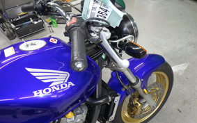 HONDA HORNET 250 2015 MC31