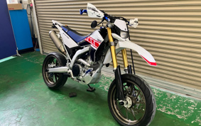 DUCATI STREET FIGHTER V4S 2021 1F00