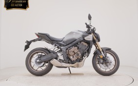 HONDA CB650R E-Clutch 2026 RH17