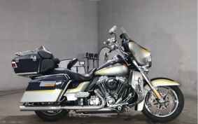 HARLEY FLHTCUSE 1800CVO PR8