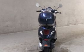 VESPA PRIMA BEIGE RA125 M8210