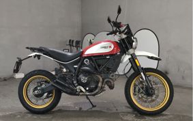 DUCATI SCRAMBLER DESERT SU RED 2017 KB01JA