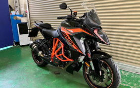 KTM 1290 SUPER DUKE GT 2021 V6940