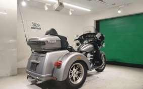 HARLEY FLHTCUTG TRIKE 2016