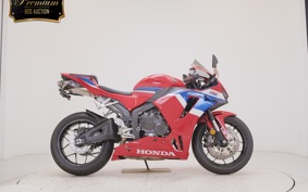HONDA CBR600RR 2025 PC40