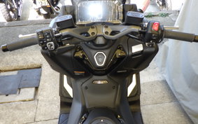 YAMAHA T-MAX 560 T SJ21J