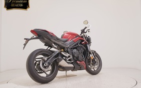 TRIUMPH STREET TRIPLE RS 2024