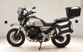 MOTO GUZZI V85 TT 2022