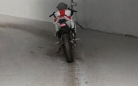 YAMAHA YZF-R125 RE06