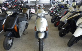 SUZUKI LET's 4 CA45A