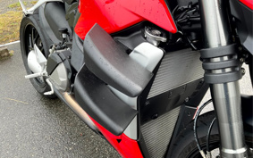 DUCATI STREETFIGHTER V2 2022 3F00