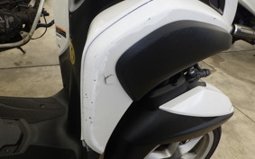 YAMAHA TRICITY 125 2004 SE82J