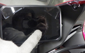 HONDA CBR650R E-Clutch 2025 RH17