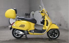 VESPA GTS300SUPER ..
