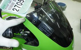 KAWASAKI ZRX400 2005 ZR400E