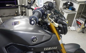 YAMAHA MT-09 A 2014 RN34J