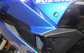 SUZUKI GSX-8R 2024 EM1AA
