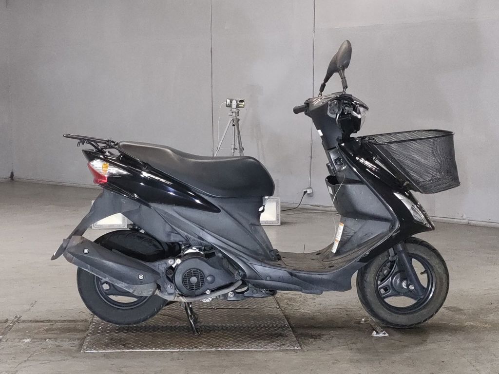 Фото Suzuki ADDRESS V125 с японского аукциона