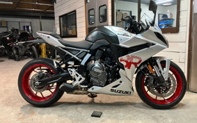 SUZUKI GSX-8R 2024 EM1AA