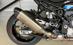 BMW M1000R 2023 0E81
