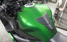 KAWASAKI NINJA H2 SX SE 2018 ZXT02A