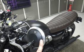 TRIUMPH BONNEVILLE T120 2023