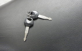 SUZUKI SKYWAVE 200 (Burgman 200)