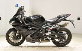 TRIUMPH DAYTONA 675 2015